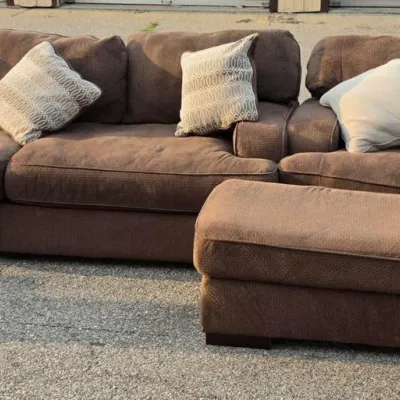 Brown Plush 3-Piece Living Room Set: Sofa, Oversized Chair-and-a-Half & Ottoman