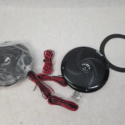 Sale Photo Thumbnail #115: Pair of Black Pyle Hydra PLMRS5B Waterproof Marine Speakers