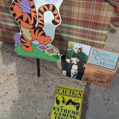 Sale Photo Thumbnail #43: Small Collection of Various Metal Garden/Yard Signs