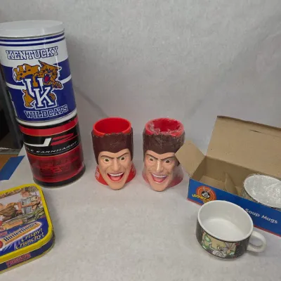 3 Vintage Decorative Tins, 2 SlimJim Mugs, and 2 Ceramic Looney Tunes Mugs
