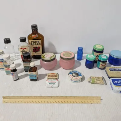 Vintage Health & Beauty Containers Lot: 2 Avon Pink Glass, Vicks Blue Glass, Vintage Aspirin - Estate Sales Warehouse (GR)