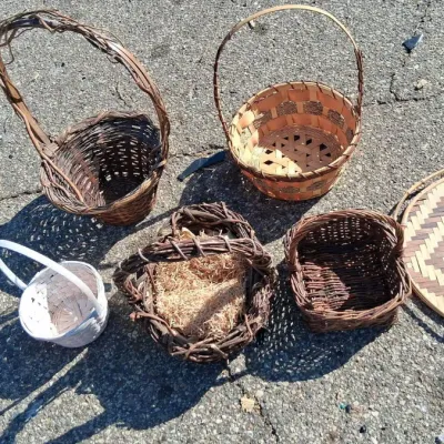 Sale Photo Thumbnail #78: Collection of 5 Vintage Wicker Baskets