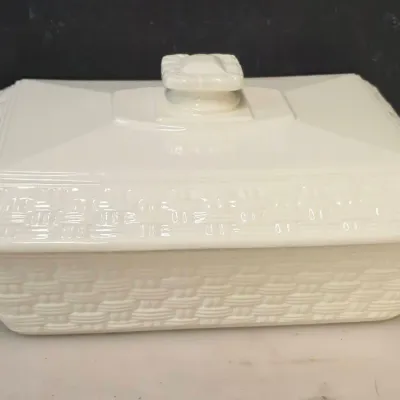 Vintage Baleek Everyday Ireland China Casserole Dish - 12"