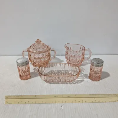 Vintage Set Pink Depression Glass Diamond Cube Pattern, Refer To Details & Photos - Estate Sales Warehouse (GR)