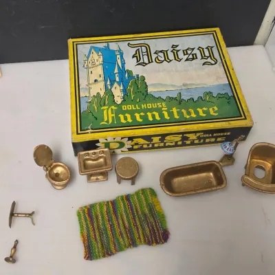 Vintage Daisy Doll House Furniture Grouping w/ Original Box