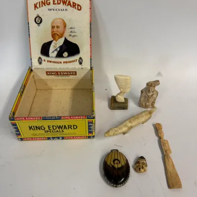 King Edward Specials Cigar Box and Carved Scrimshaw Art Figurine Lot #9