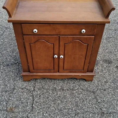 Vintage Columbia Manufacturing Wooden Dry Sink w/ Porcelain Knobs and Lower Storage Drawer/Cabinets