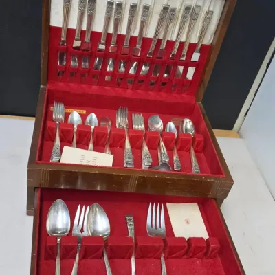 Vintage Community Plate Flatware Set in Box