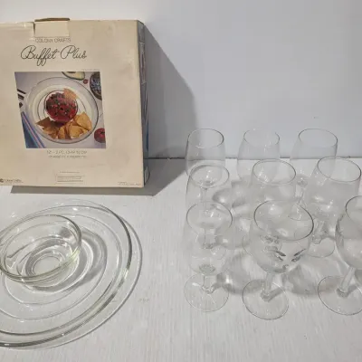Glasswares Lot: Set of 9 Wine Glasses, 2 Marked With Faces, & Colony Crafts Buffet Plus Serving Bowl - Estate Sales Warehouse (GR)