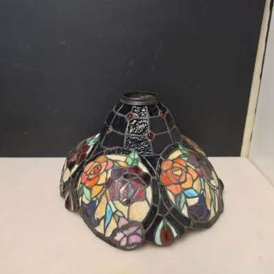 Tiffany-Style Stained Glass Rose Lamp Shade, About 9 in Diameter