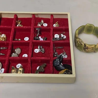 Tray of Vintage Jewelry - Lots of Cufflinks