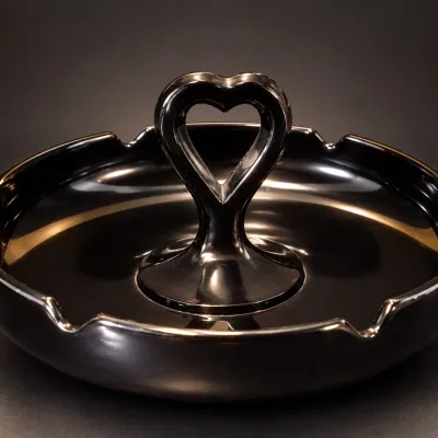 L E Smith Mt Pleasant Black Amethyst Mint Dish/ Ashtray Center Heart Handle - Potterville
