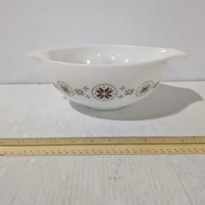 Vintage 4QT. PYREX Town & Country Cinderella Mixing Bowl #444 Opal-ware Ovenware 10" Diameter Dish - Estate Sales Warehouse (GR)