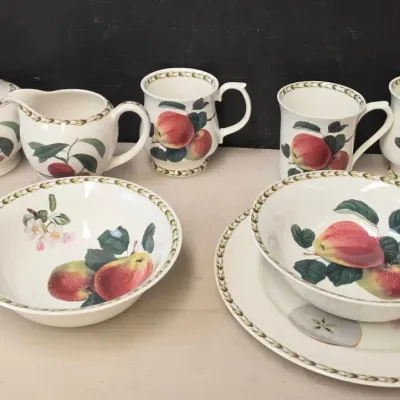 Hooker Fruit Bone China Dish Set