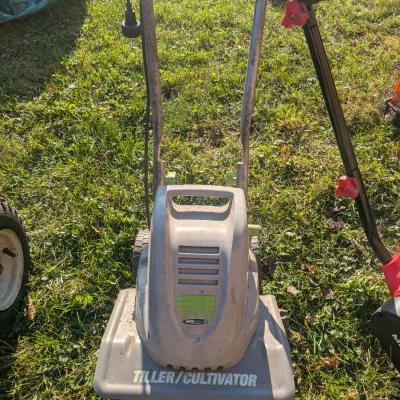Sale Photo Thumbnail #102: Earthwise Tiller