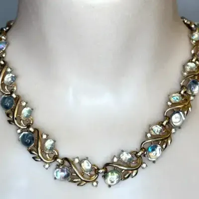 Sale Photo Thumbnail #135: Trifari Necklace