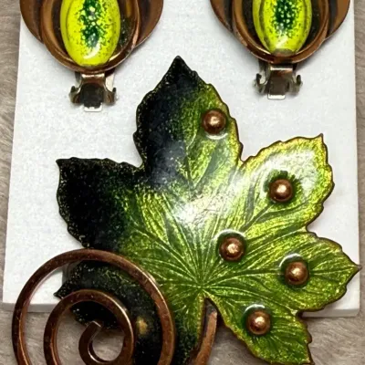 Sale Photo Thumbnail #29: Matisse Brooch & Earrings