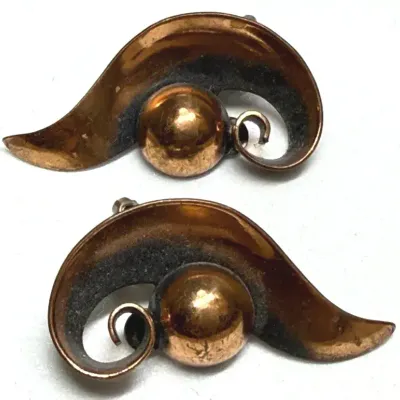 Sale Photo Thumbnail #25: Bell Trading Company Earrings