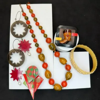 Sale Photo Thumbnail #134: Vintage Jewelry: Wood & Molded Plastic