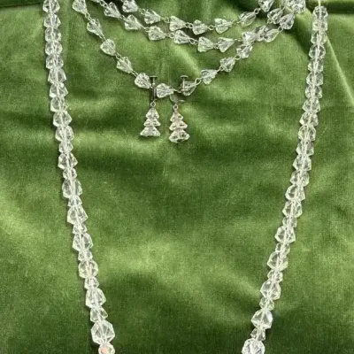 Sale Photo Thumbnail #93: Multi-Faceted Cone Shaped Necklaces & Earrings