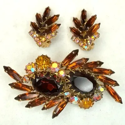 Sale Photo Thumbnail #126: Rhinestone Brooch & Clip Earrings