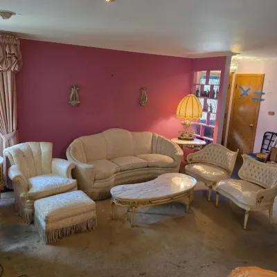 Sale Photo Thumbnail #2