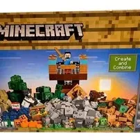LEGO Minecraft The Crafting Box 2.0 set #21135, containing 717 pieces, shown in its original retail box.