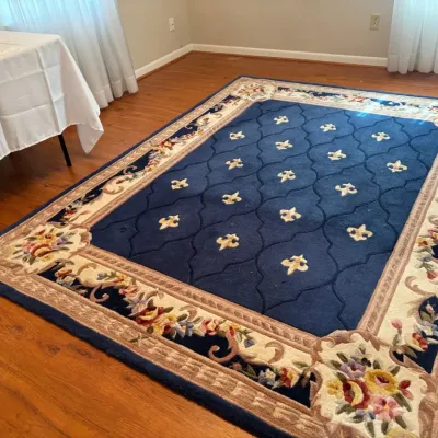 Royal Palace Wool Rug, 7 × 9 Ft, Sapphire Fleur de Lis
