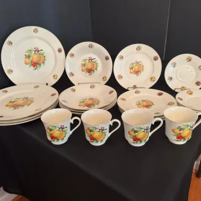 Baum Bros Formalities Fruit Dinnerware