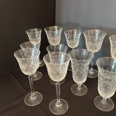 Vintage Cut-Style Crystal Glass Stemware – Set of 10 Wine & Champagne Glasses