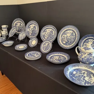Blue Willow Churchill & Johnson Bros Dinnerware with Teapot