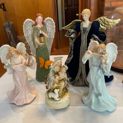Collection of 4 Decorative Angels & Musical Nativity Figurine - Porcelain, Fabric & Resin