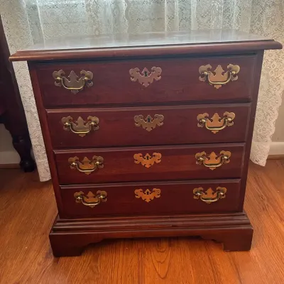 American Drew Cherry Finish 4-Drawer Bachelor's Chest with Brass Hardware