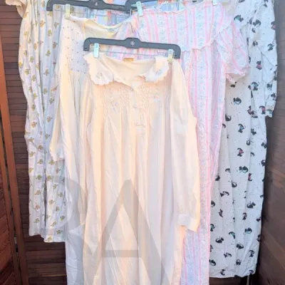 Sale Photo Thumbnail #580
