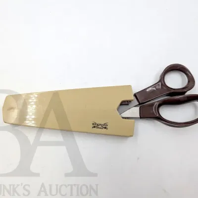 Sale Photo Thumbnail #128