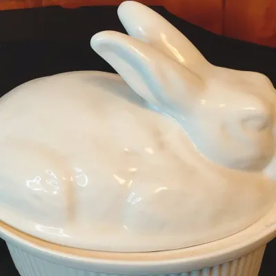 Festive Serving Bowl Pair - Ruffled Edge Clear Glass and White Ceramic Bunny 