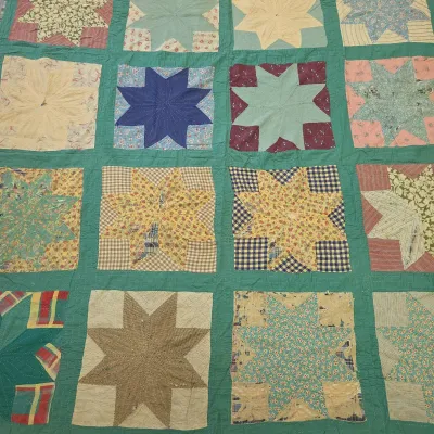 Vintage Patchwork Quilt- A Sawtooth star Pattern