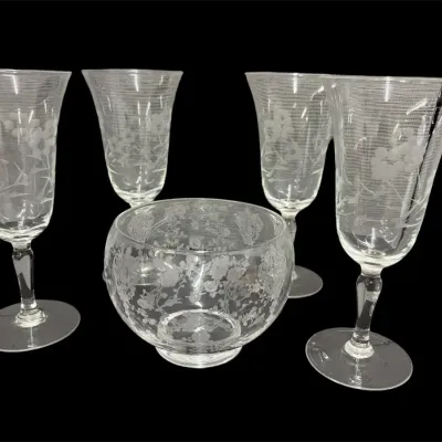 Vtg. Cambridge Rose Point Bowl & (4) Floral Etched Wine Glasses