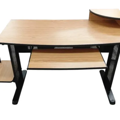 Versatile Attractive Office Desk