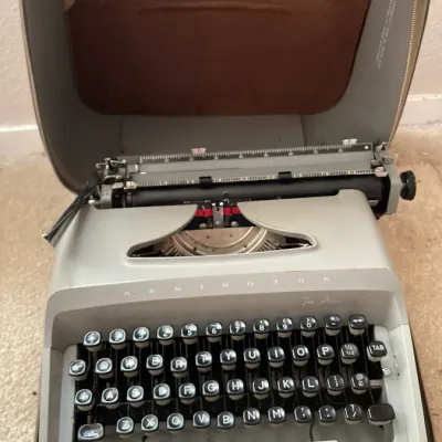Vintage remington typewriter with case