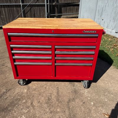 Tool chest/work bench with electric hook up.