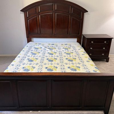 Queen bed and box springs.