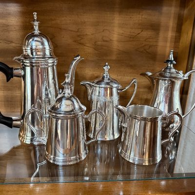 Sale Photo Thumbnail #3: Lovely silver pieces