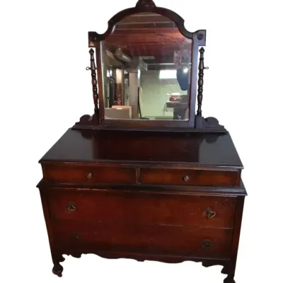 CK301 Antique Dresser With Mirror 