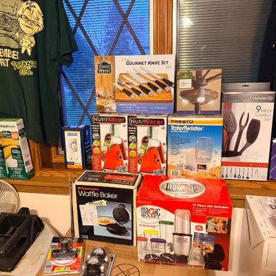 Sale Photo Thumbnail #105
