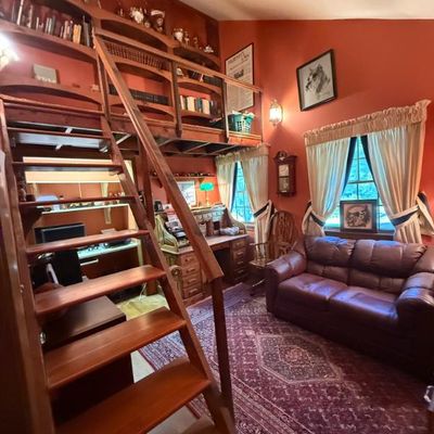 Sale Photo Thumbnail #451