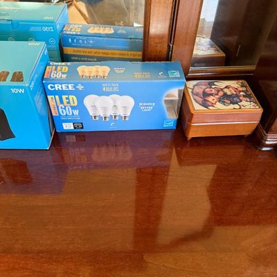 Sale Photo Thumbnail #549