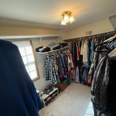 Sale Photo Thumbnail #570