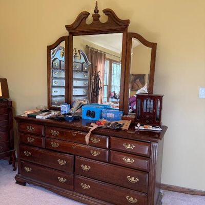 Sale Photo Thumbnail #553