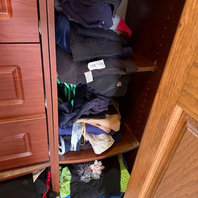 Sale Photo Thumbnail #574